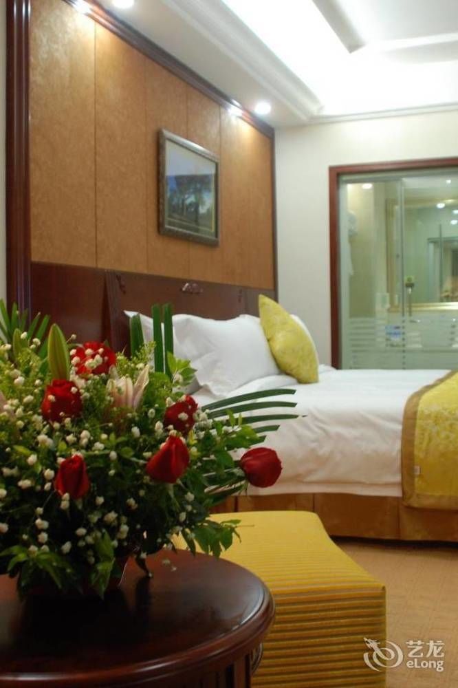 Vienna Hotel Shenzhen Pingdi Екстер'єр фото